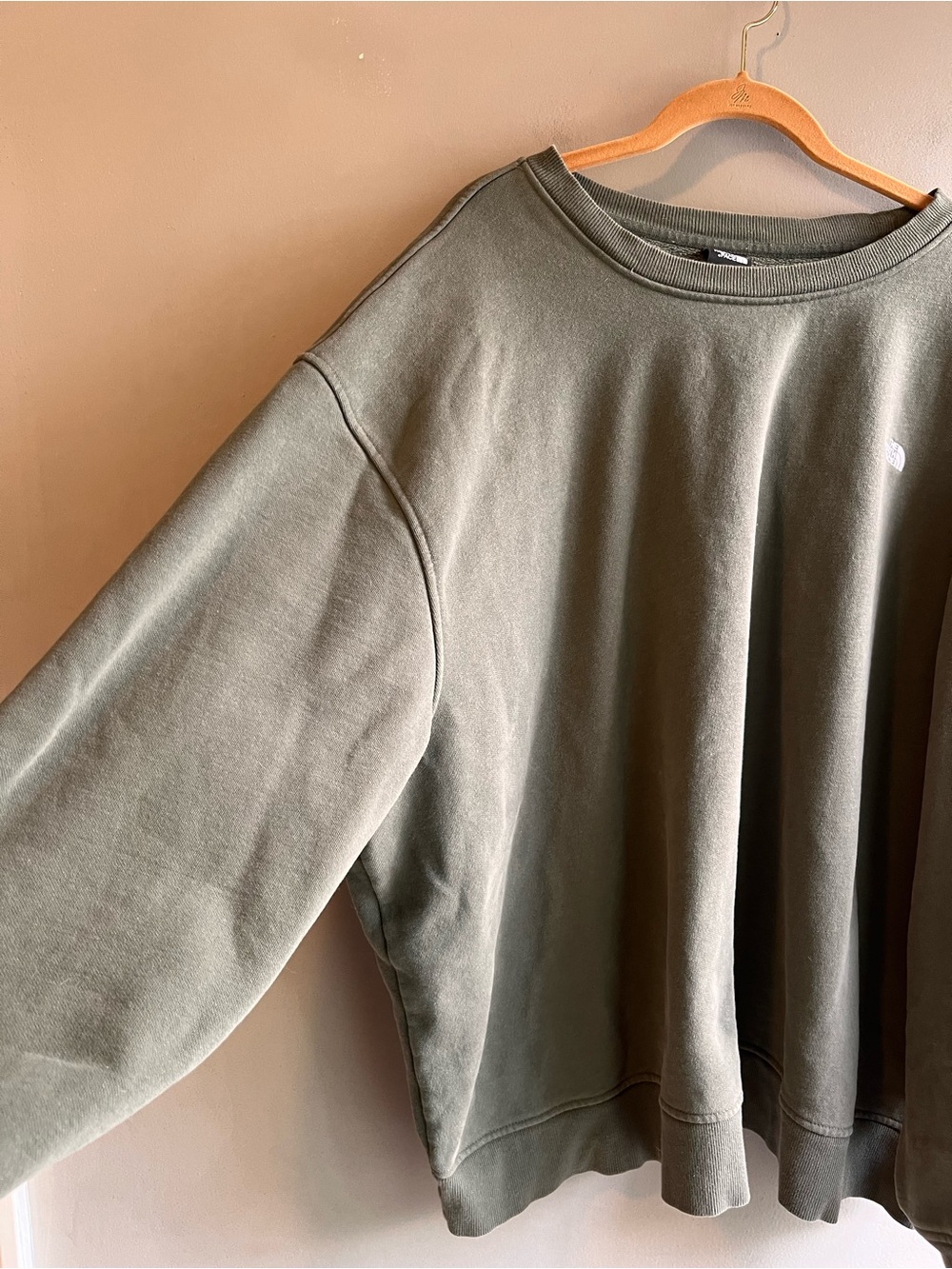 The North Face Women’s Olive Crewneck Sweatshirt XXL - Picture 4 of 9